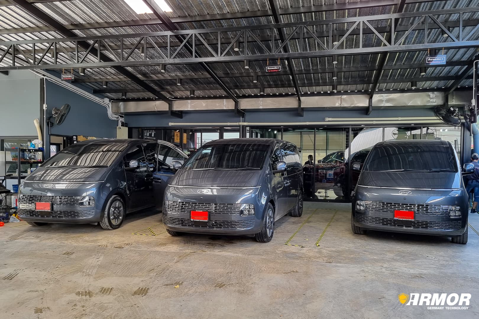 ศูนย์บริการคาร์ดีเทลลิ่งเชี่ยวชาญเฉพาะทางสำหรับ Hyundai Staria