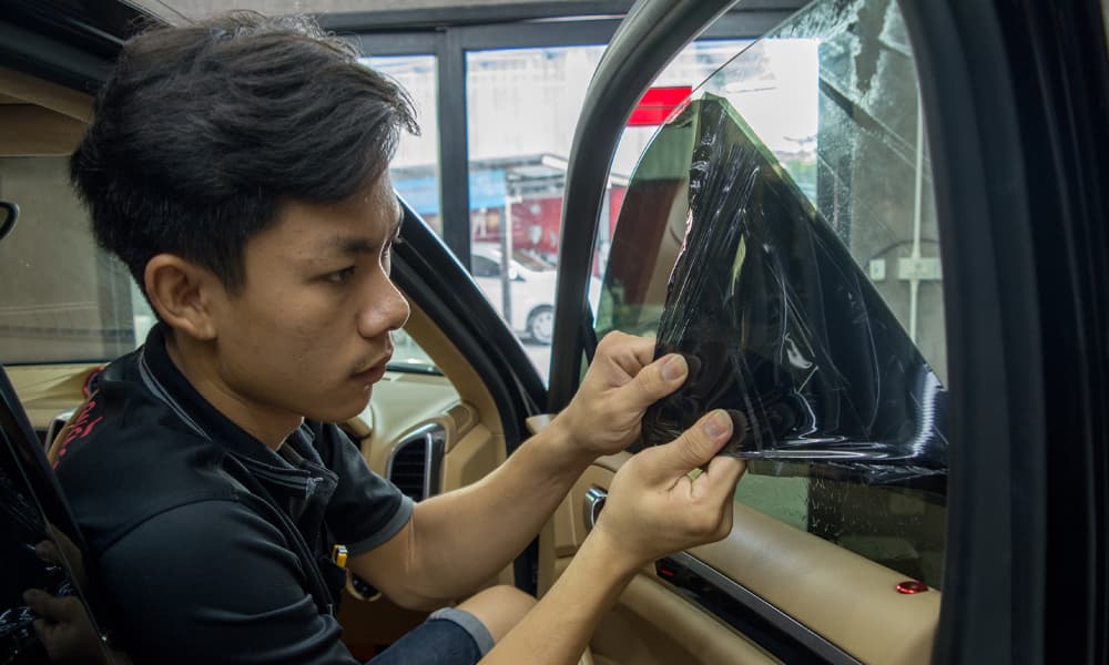 ผลงานติดฟิล์มกรองแสง บ้านคนรักรถ - ภาพที่ 1