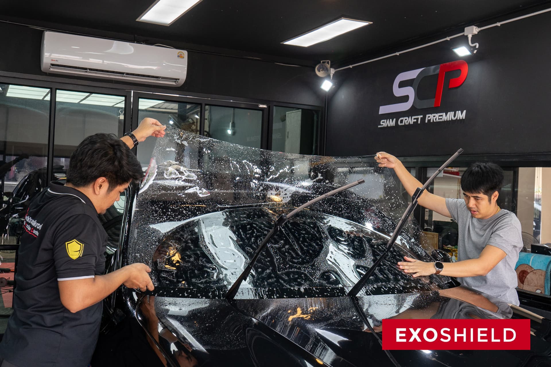 ฟิล์มนิรภัยป้องกันกระจกบานหน้า Exoshield